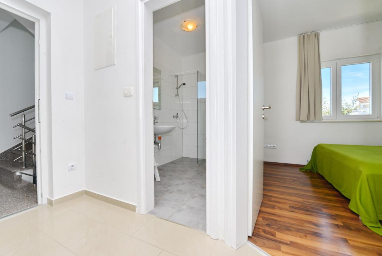 Apartments Verita Pakostane Ngoại thất bức ảnh