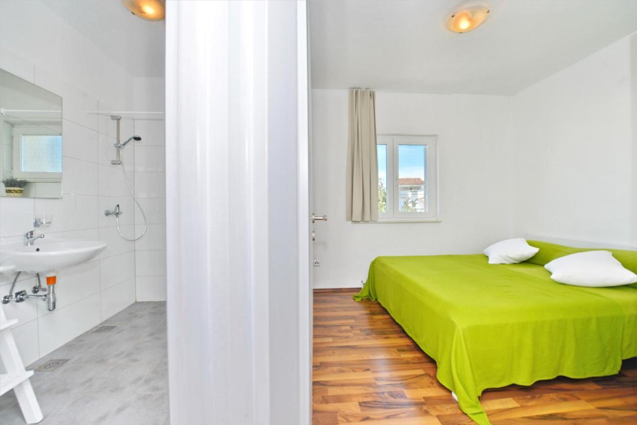Apartments Verita Pakostane Ngoại thất bức ảnh