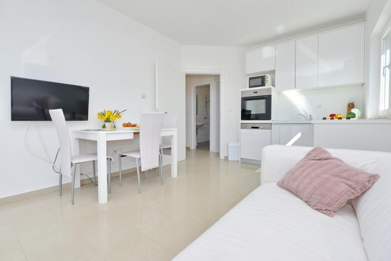 Apartments Verita Pakostane Ngoại thất bức ảnh