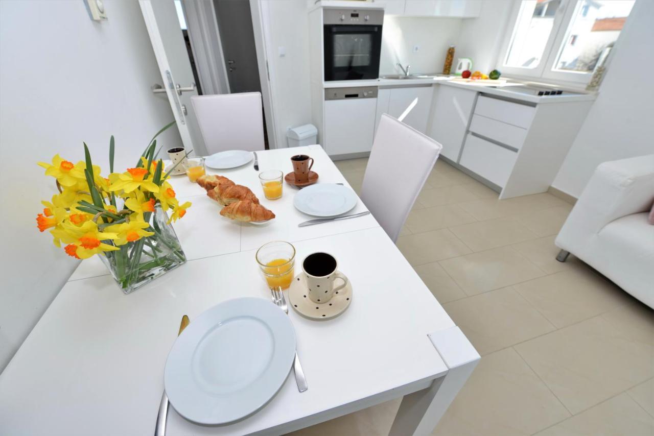 Apartments Verita Pakostane Ngoại thất bức ảnh