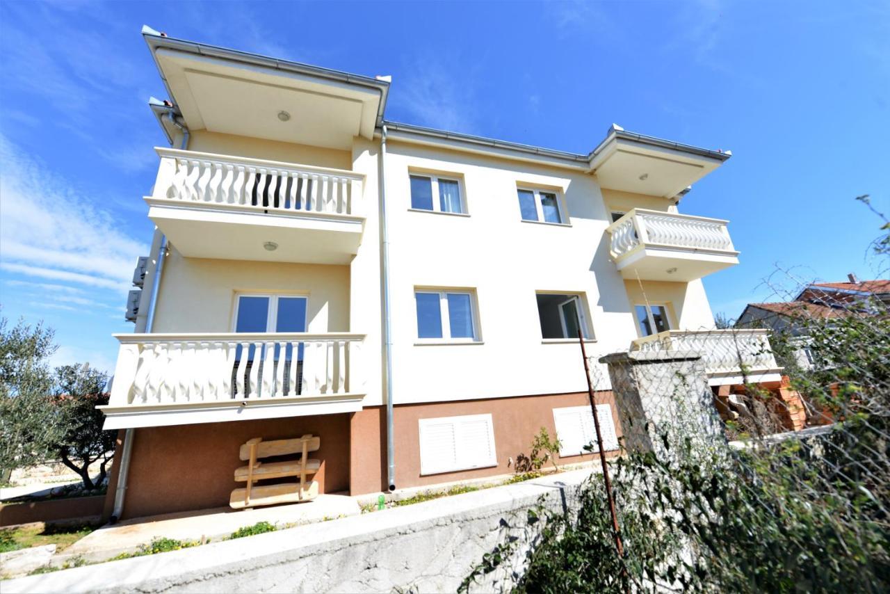Apartments Verita Pakostane Ngoại thất bức ảnh