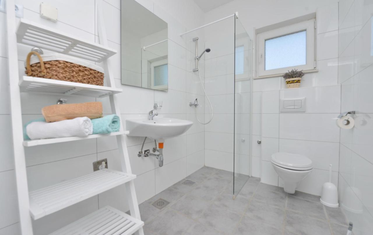 Apartments Verita Pakostane Ngoại thất bức ảnh