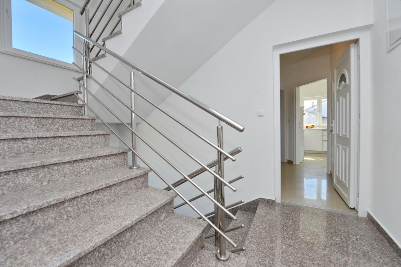 Apartments Verita Pakostane Ngoại thất bức ảnh