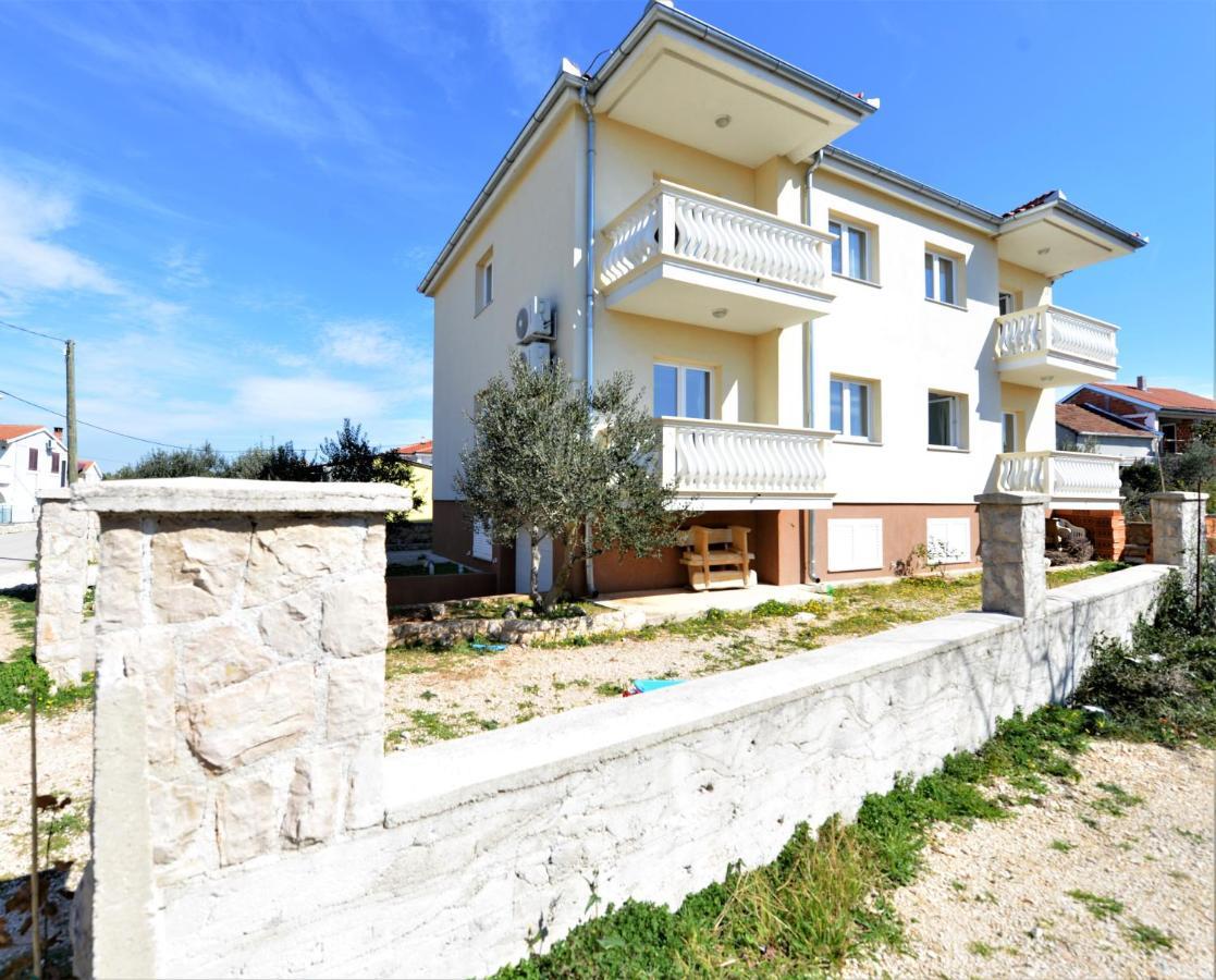 Apartments Verita Pakostane Ngoại thất bức ảnh