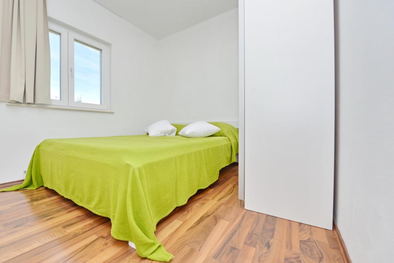 Apartments Verita Pakostane Ngoại thất bức ảnh